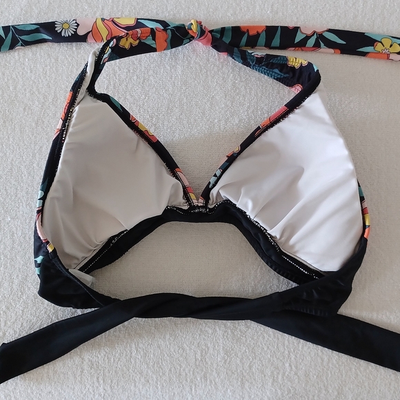 VENUS Floral Delight Halter Bikini Top, size DDD - Picture 6 of 8